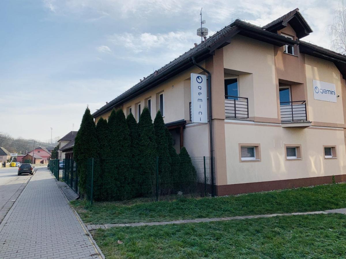Ubytovna Gemini Stará Turá Eksteriør billede